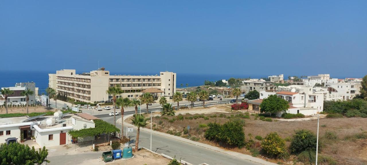Harmony Seaview Apartments Paphos Bagian luar foto