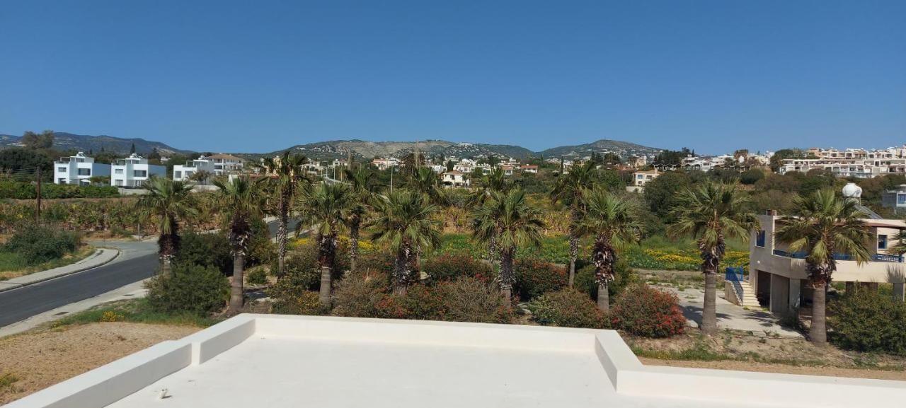 Harmony Seaview Apartments Paphos Bagian luar foto