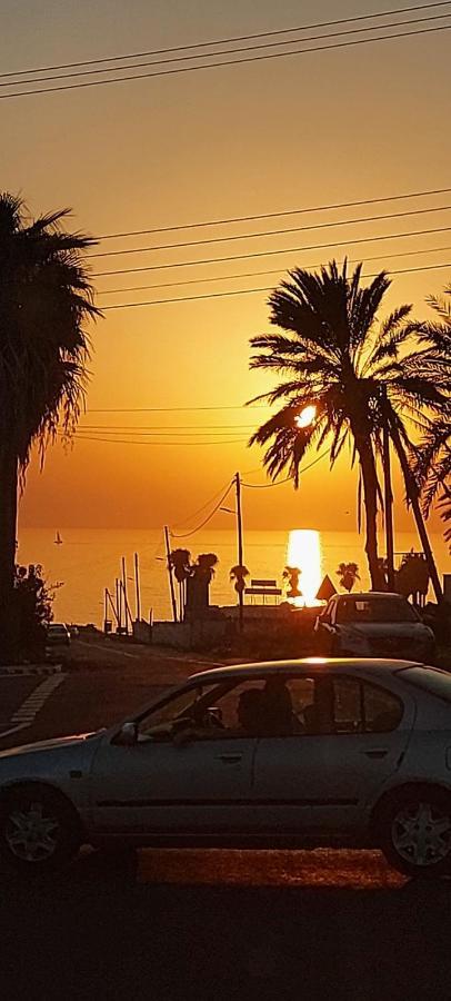 Harmony Seaview Apartments Paphos Bagian luar foto