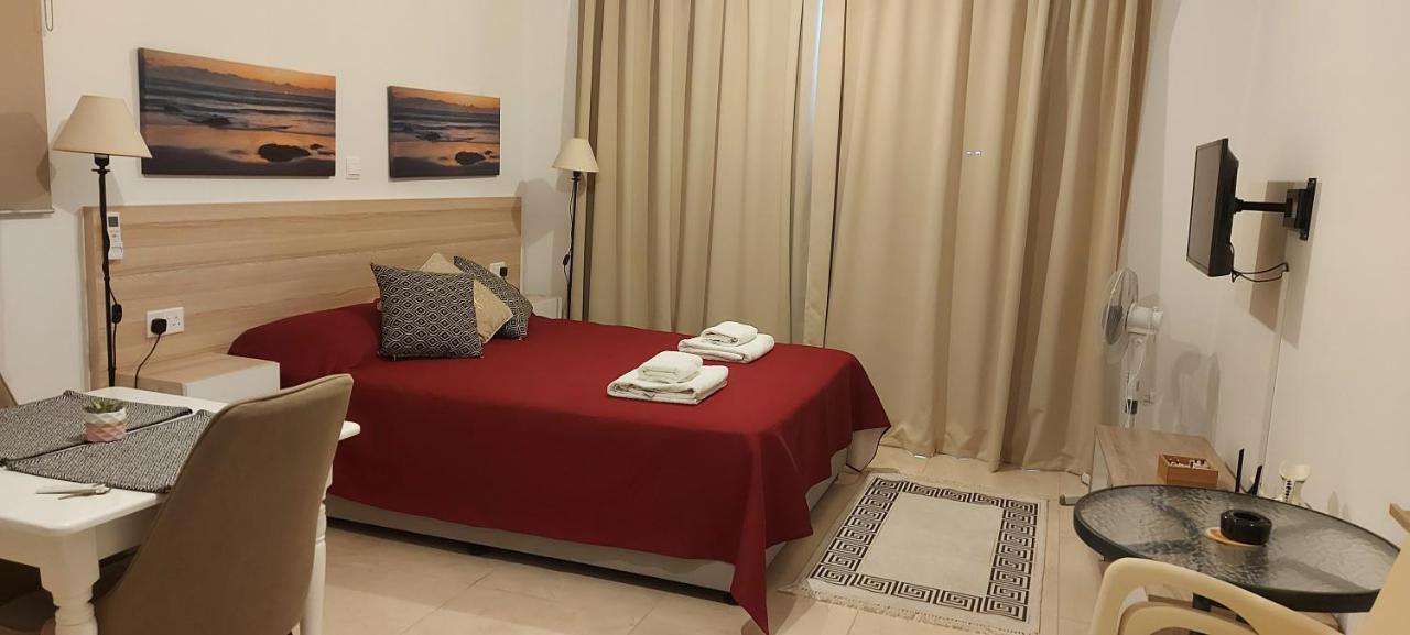 Harmony Seaview Apartments Paphos Bagian luar foto