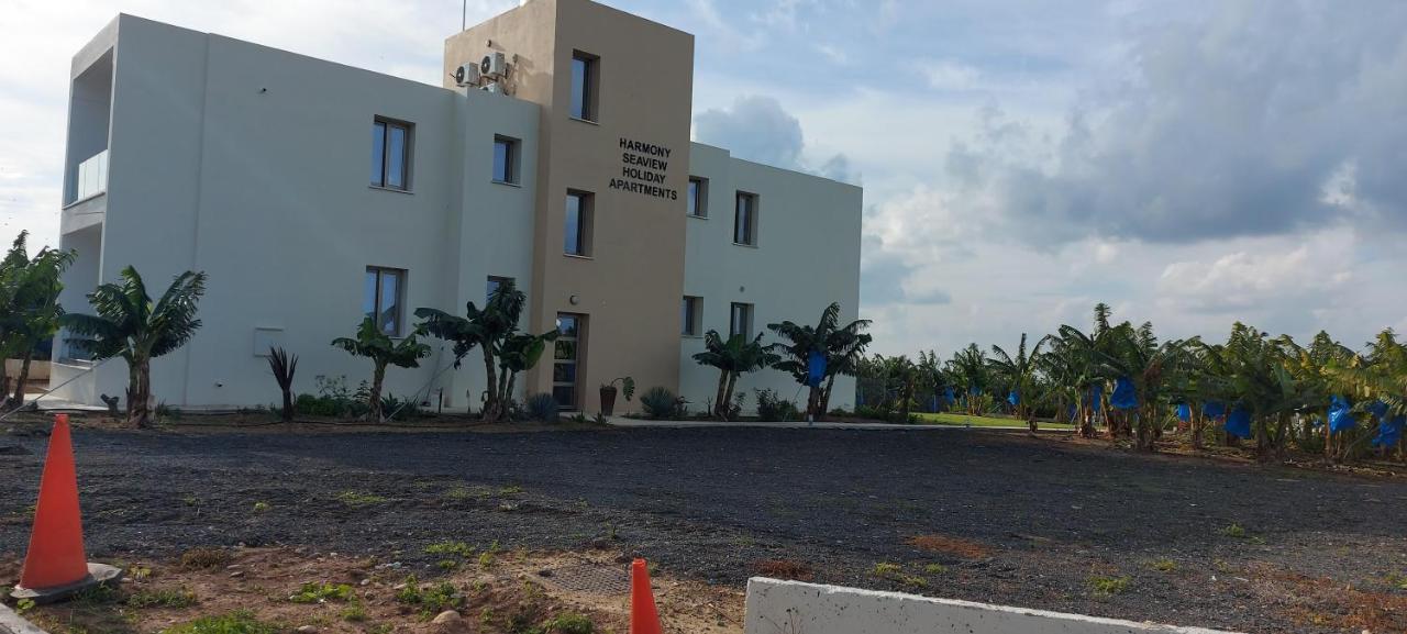 Harmony Seaview Apartments Paphos Bagian luar foto