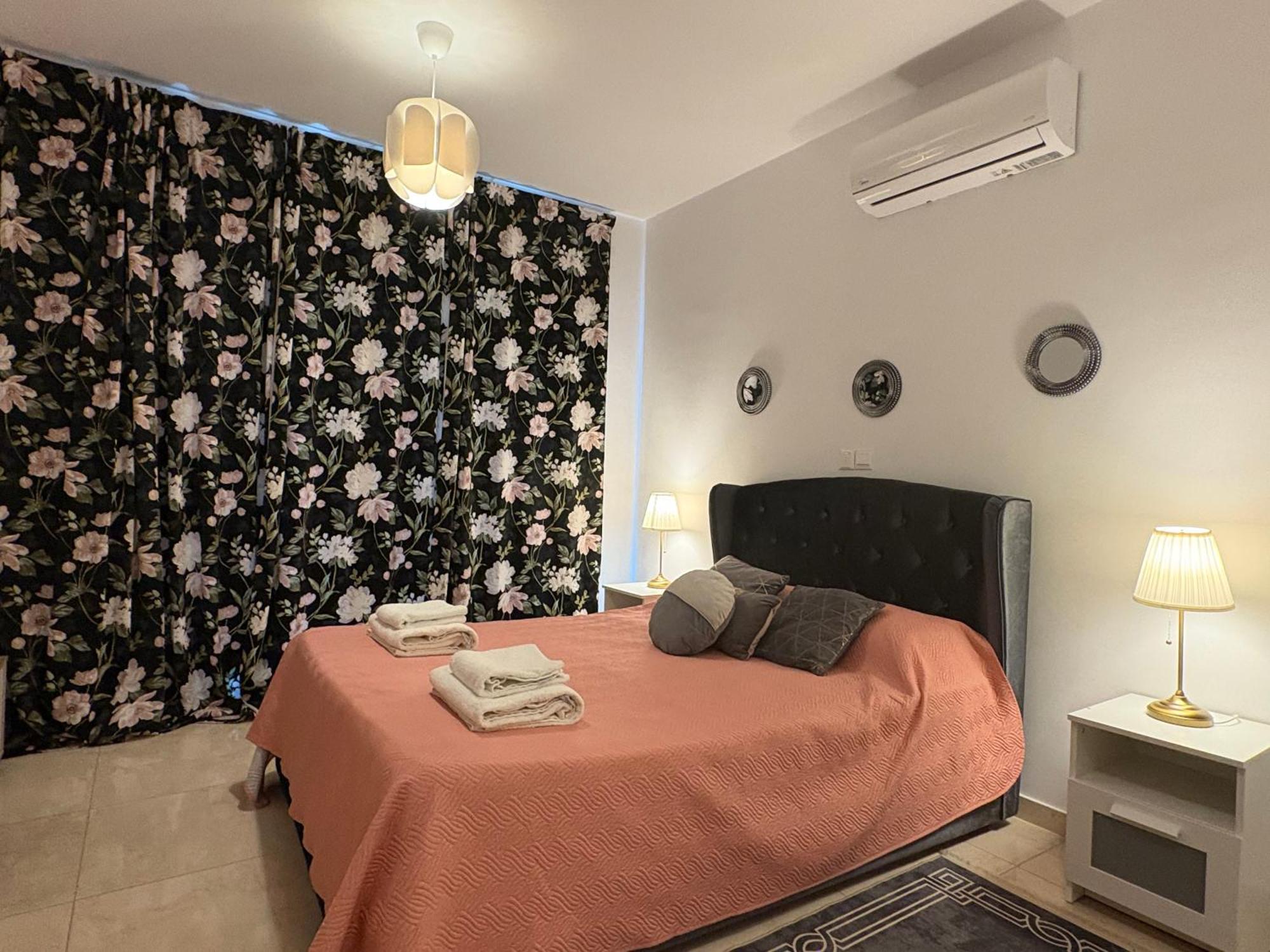 Harmony Seaview Apartments Paphos Bagian luar foto